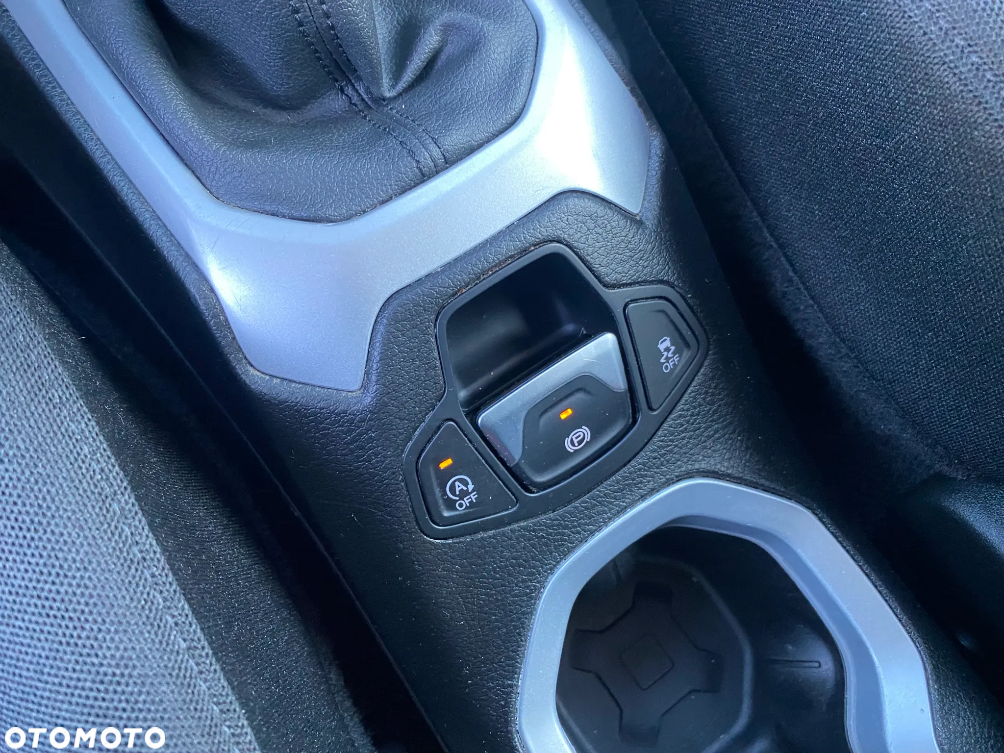 Jeep Renegade - 14