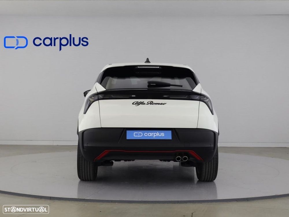 Alfa Romeo Junior 1.2 eDCT6 - 6