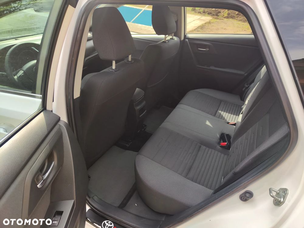 Toyota Auris - 6