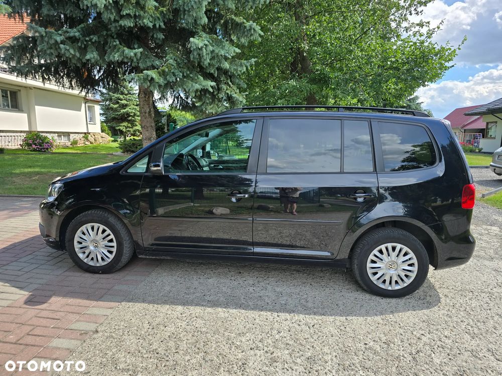 Volkswagen Touran - 13