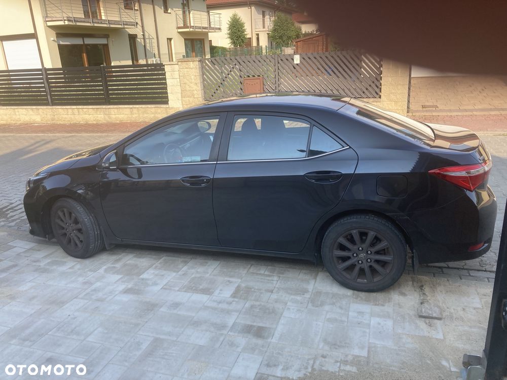 Toyota Corolla - 2