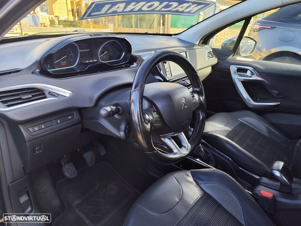 Peugeot 2008 1.2 VTi Active - 12