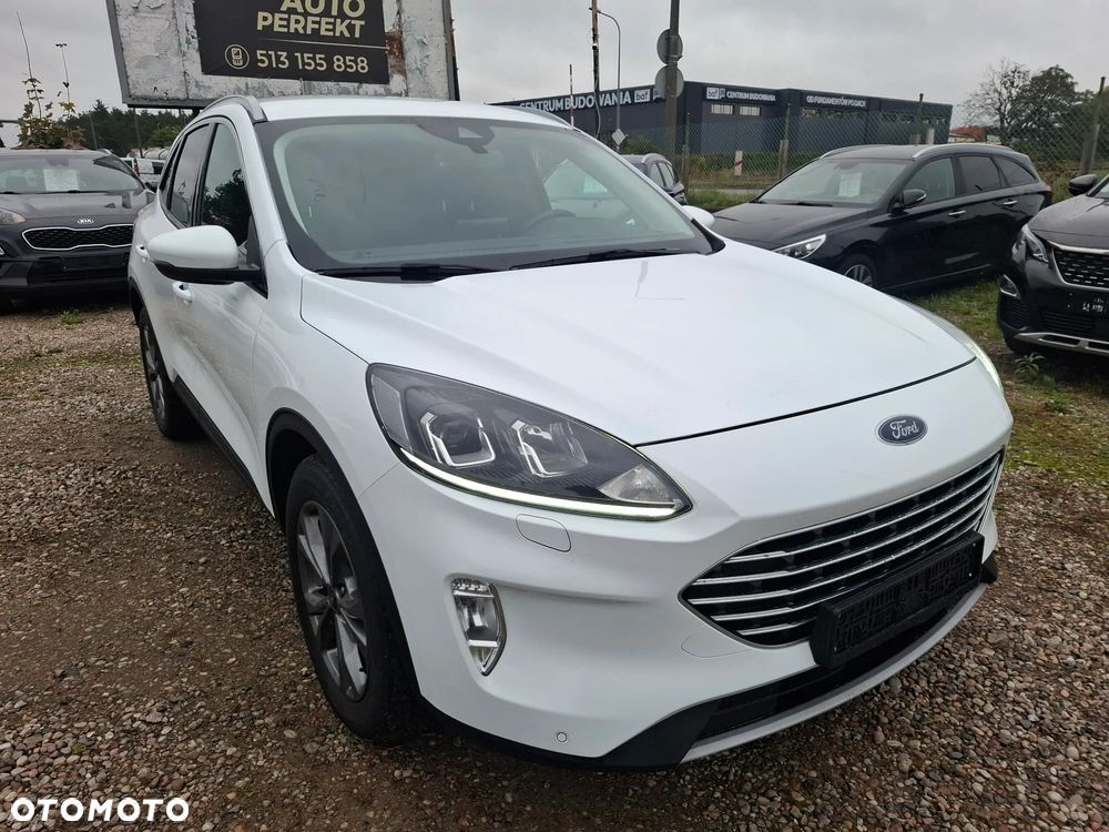 Ford Kuga - 1