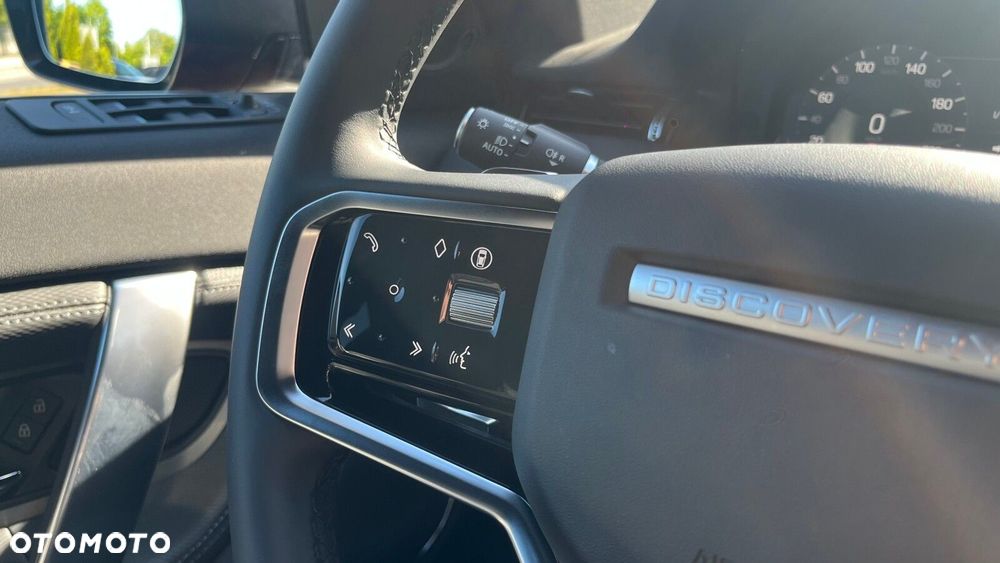 Land Rover Discovery Sport - 18