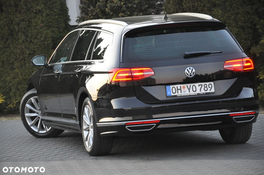 Volkswagen Passat Variant - 23