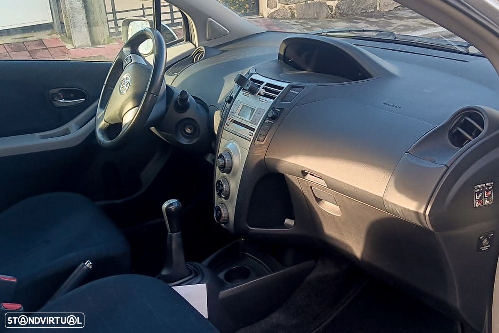 Toyota Yaris 1.4 D-4D Cool - 6