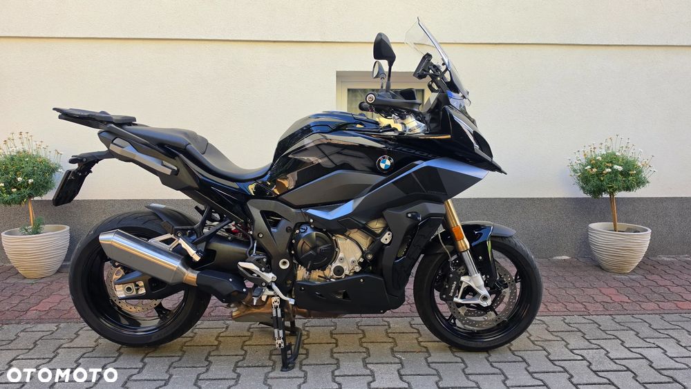 BMW XR - 25