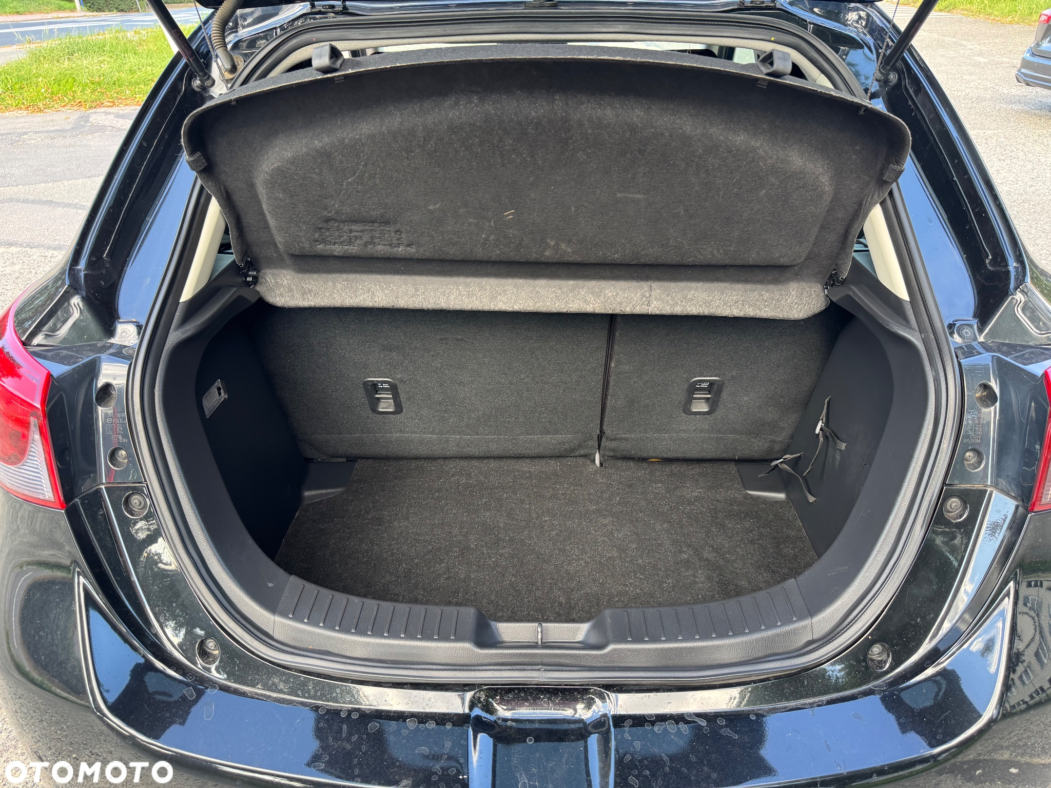 Mazda 2 - 7
