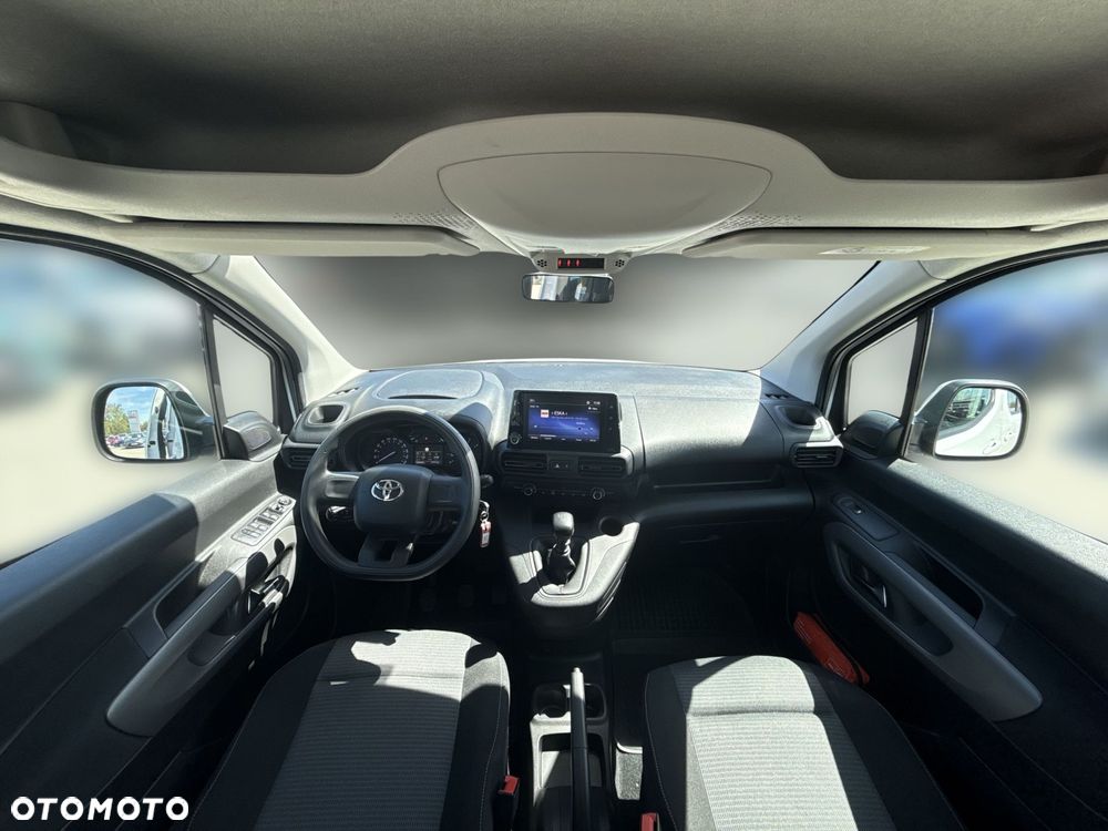 Toyota Proace City Verso Long 1.5 D-4D Business - 22