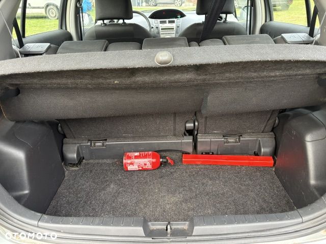 Toyota Yaris 1.0 Terra A/C - 9