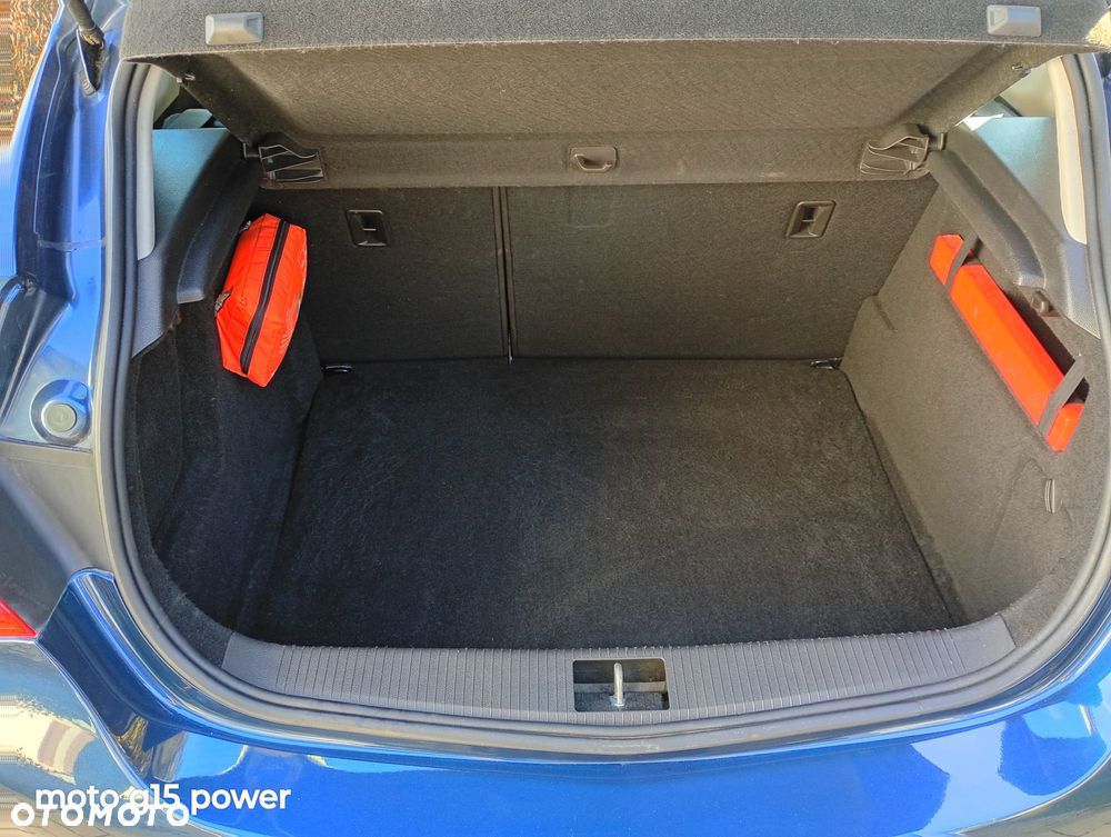 Opel Astra IV 1.6 Essentia - 11