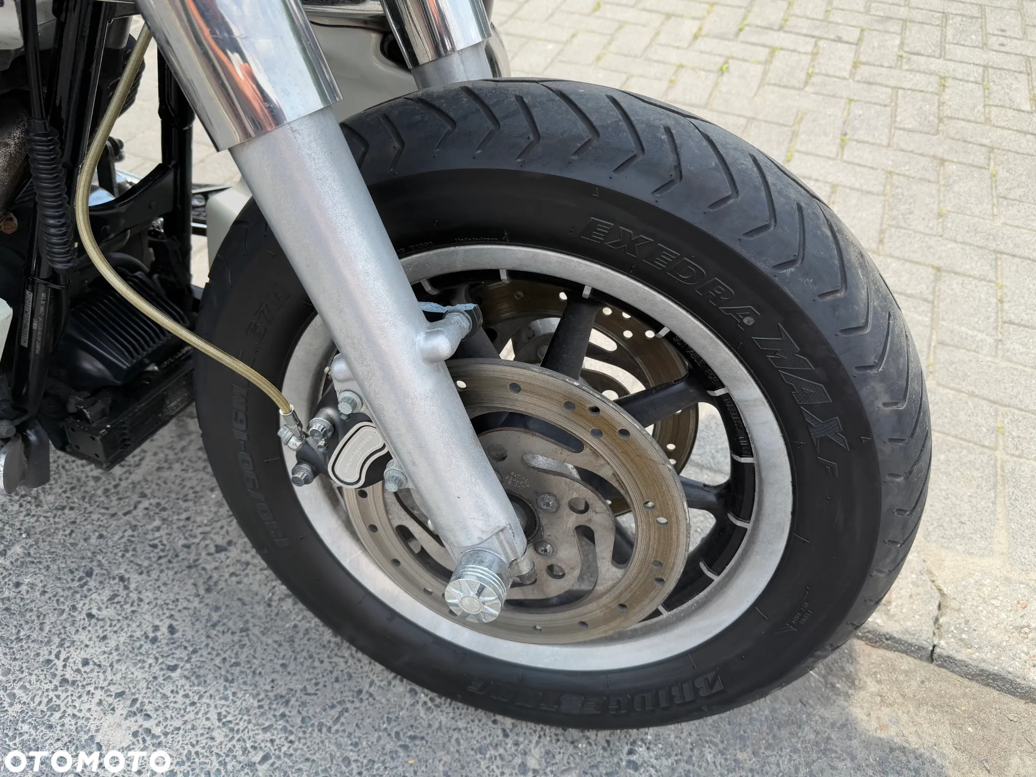Harley-Davidson FLH Electra Glide - 31