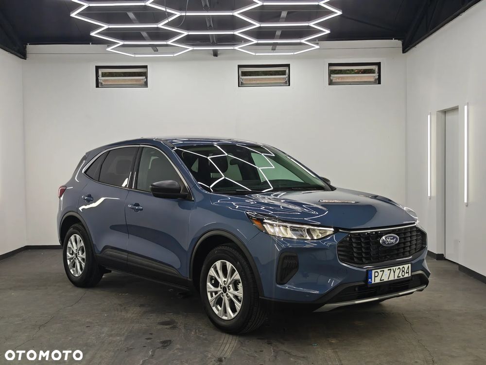Ford Kuga 1.5 EcoBoost ST-LINE - 37