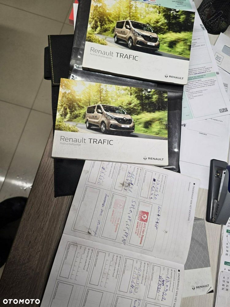 Renault Trafic - 12