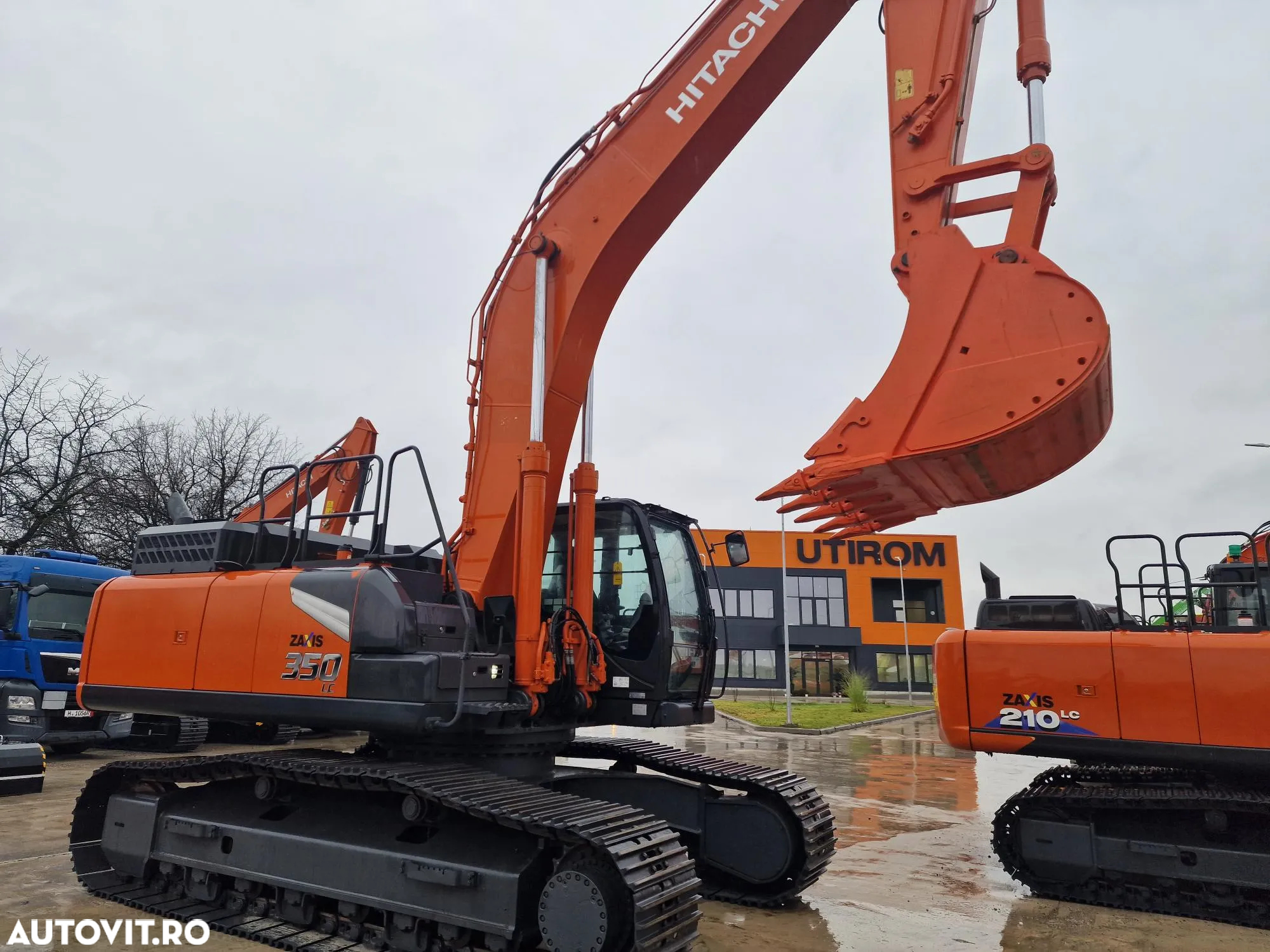 Hitachi ZX350-7, 37t, cupa NOUA 2,2mc, inst picon, a dous inst hidr, 3 pompe HITACHI, posibilitate leasing, STARE CA NOU-PRET DE CRIZA 179.000 EUR+Tva - 26