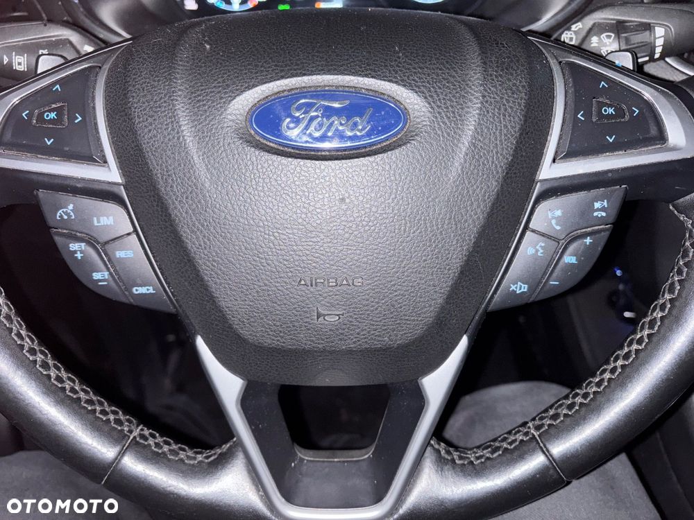 Ford S-Max 2.0 TDCi 4WD Titanium PowerShift - 27