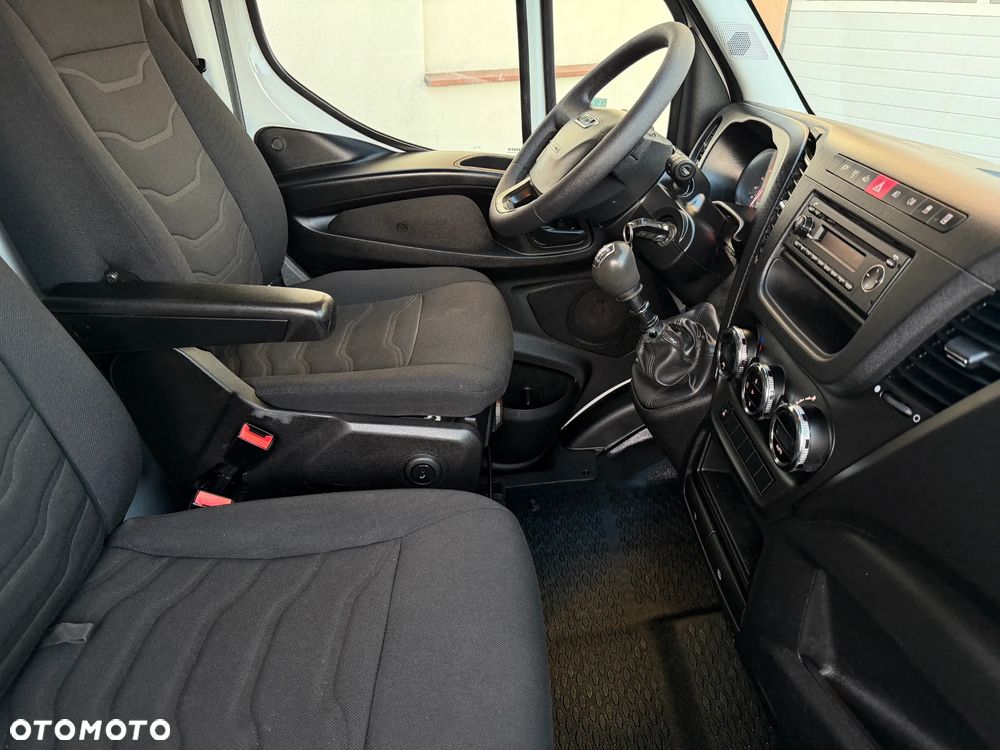 Iveco Daily L4H2 Bliźniaki - 27