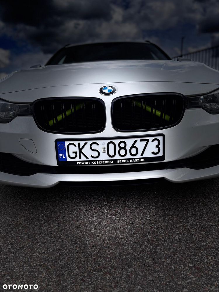 BMW Seria 3 318d DPF - 8