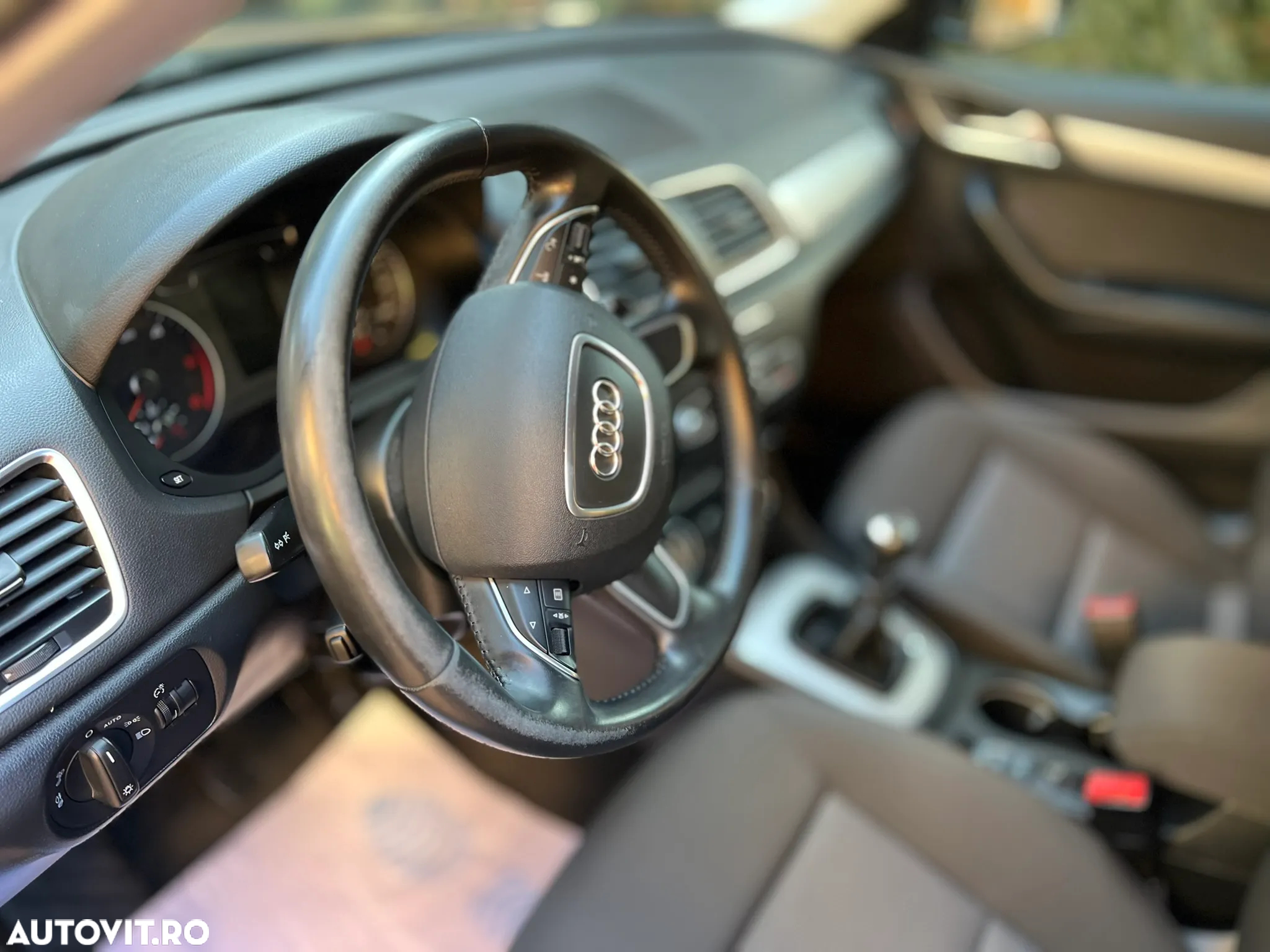 Audi Q3 2.0 TDI Quattro Design - 6