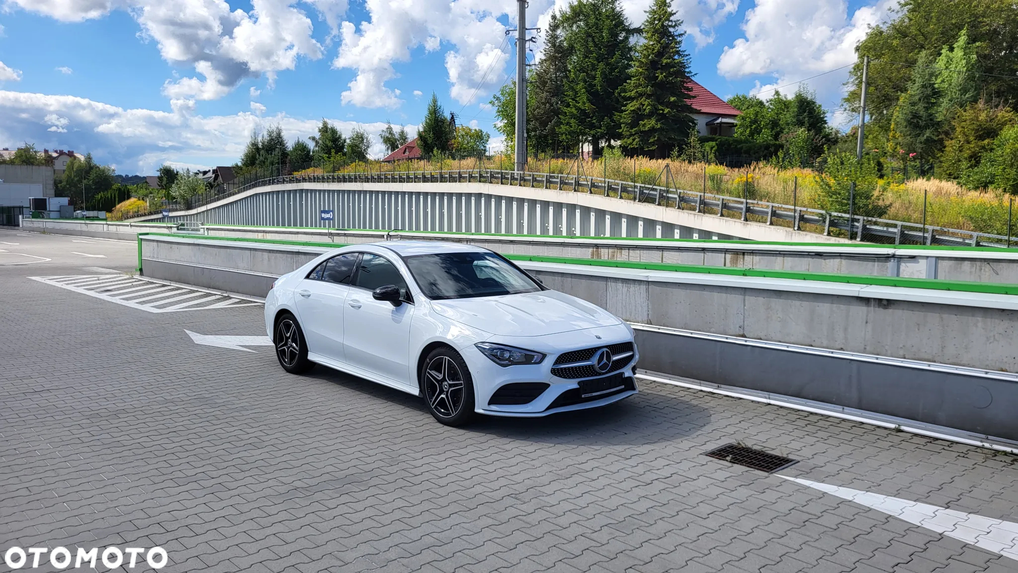 Mercedes-Benz CLA 200 AMG Line - 10