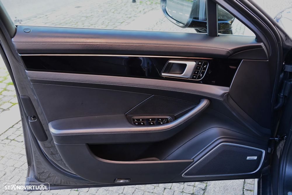 Porsche Panamera Sport Turismo Turbo S E-Hybrid - 20