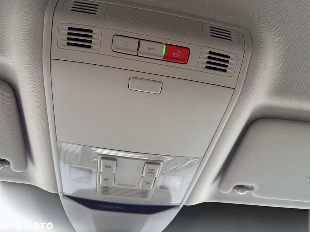 Volkswagen Passat - 17