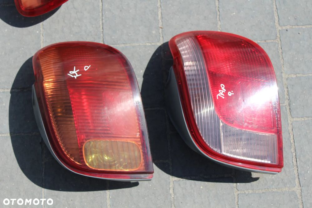 LAMPA LEWA LUB PRAWA TYŁ TOYOTA YARIS I - 2