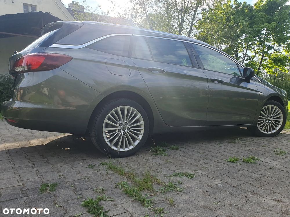 Opel Astra 1.4 T Dynamic S&S - 19