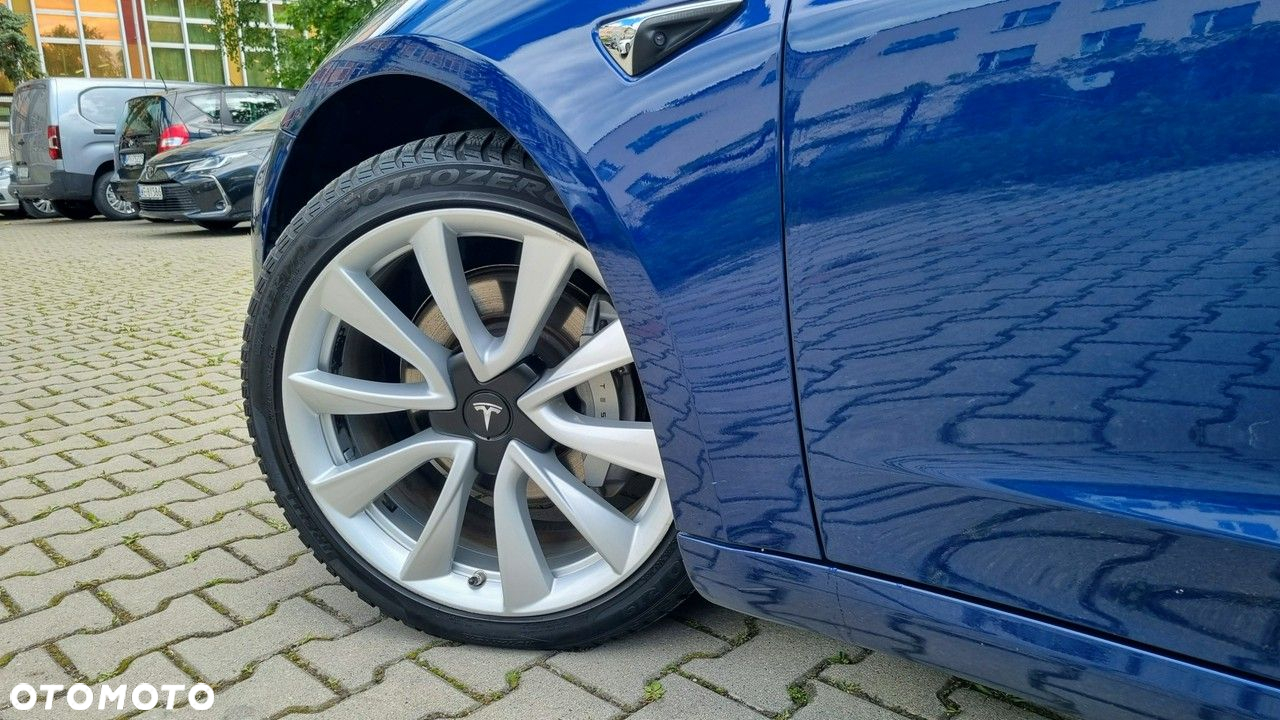 Tesla Model 3 Langstreckenbatterie Allradantrieb Dual Motor - 10