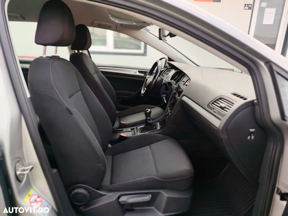 Volkswagen Golf 1.6 TDI (BlueMotion Technology) Comfortline - 15