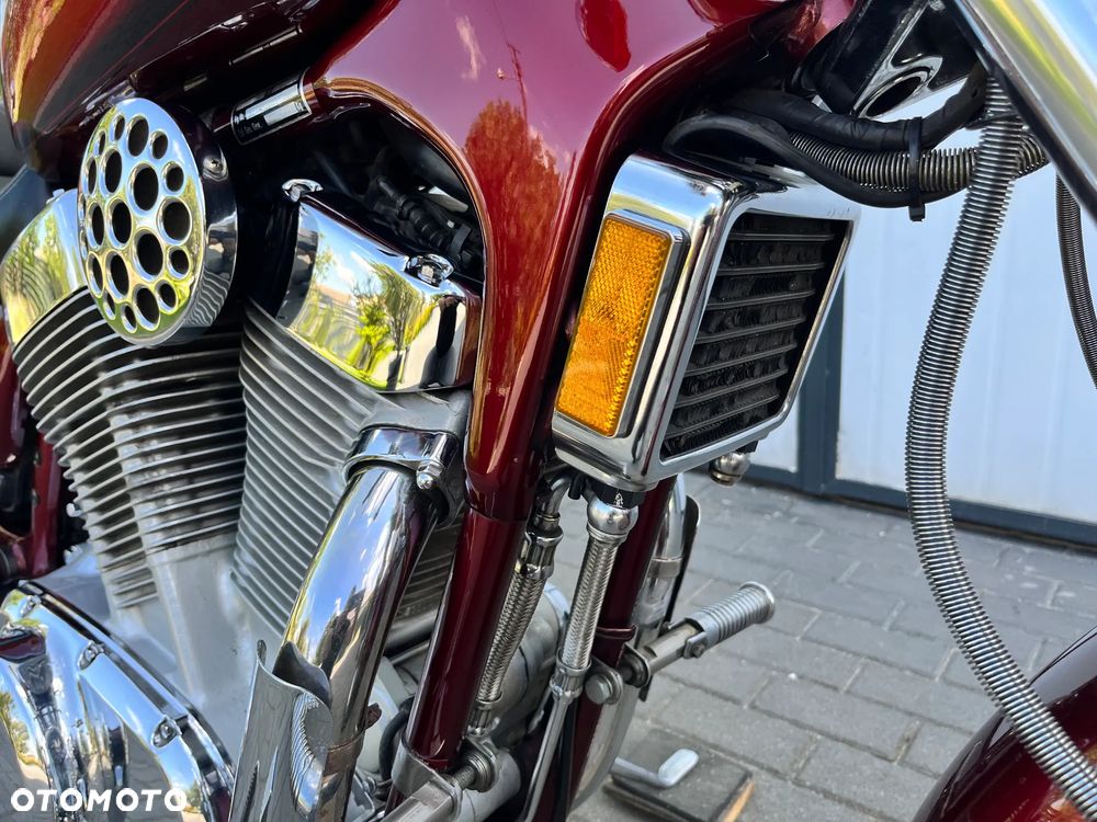 Suzuki Intruder - 26