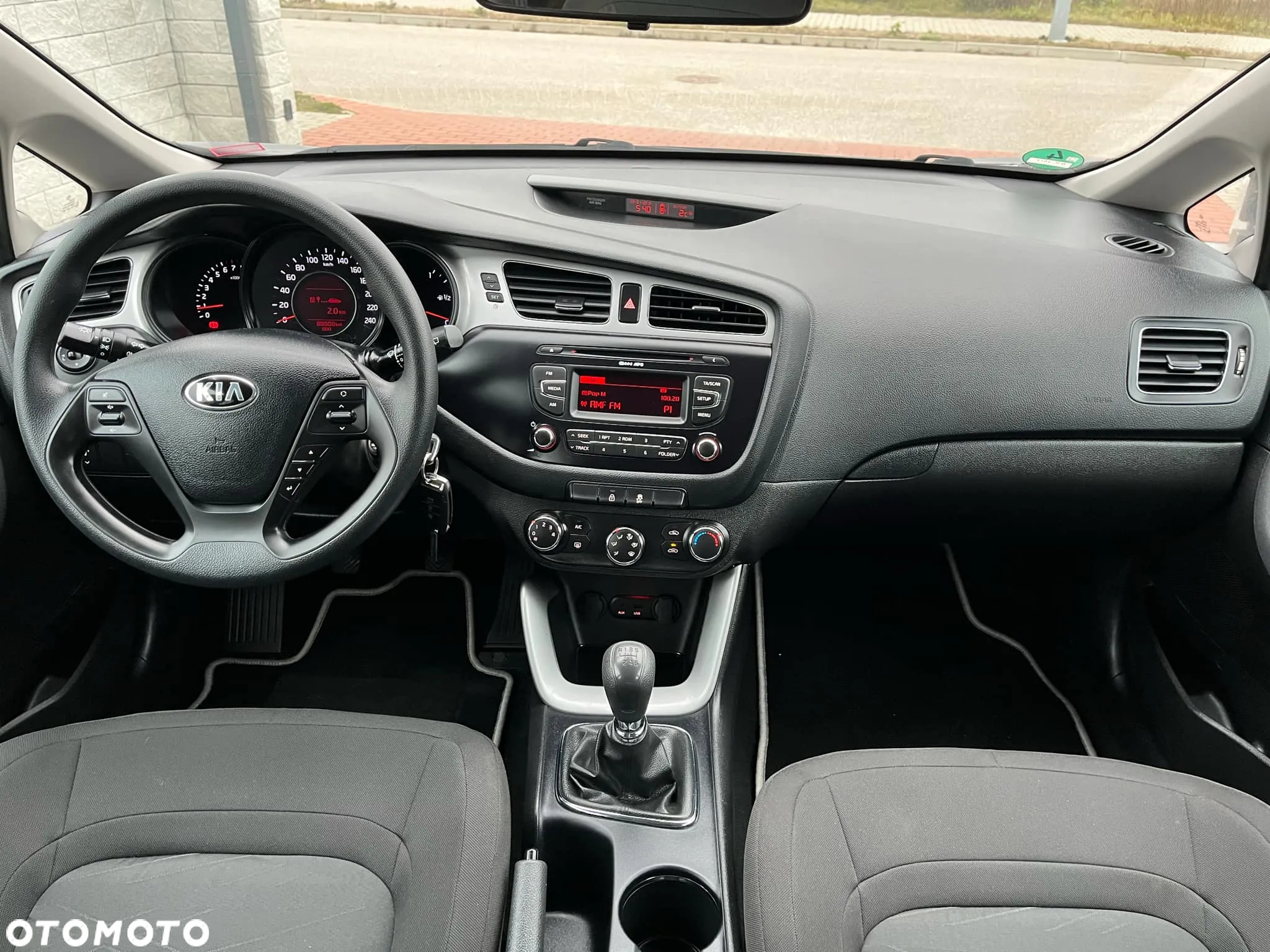 Kia Ceed 1.4 CVVT Dream Team Edition - 15