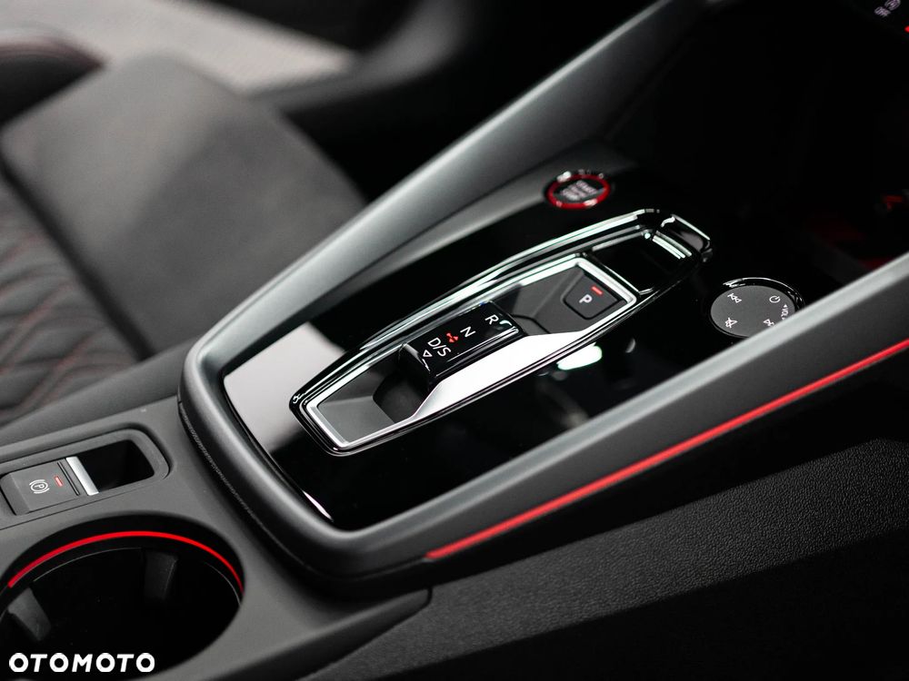 Audi S3 Sportback - 10