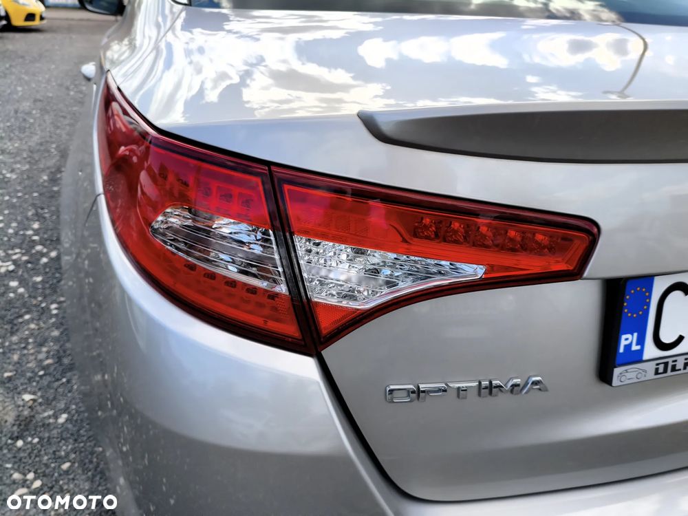 Kia Optima - 14