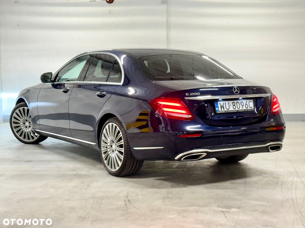 Mercedes-Benz Klasa E 200 9G-TRONIC - 4