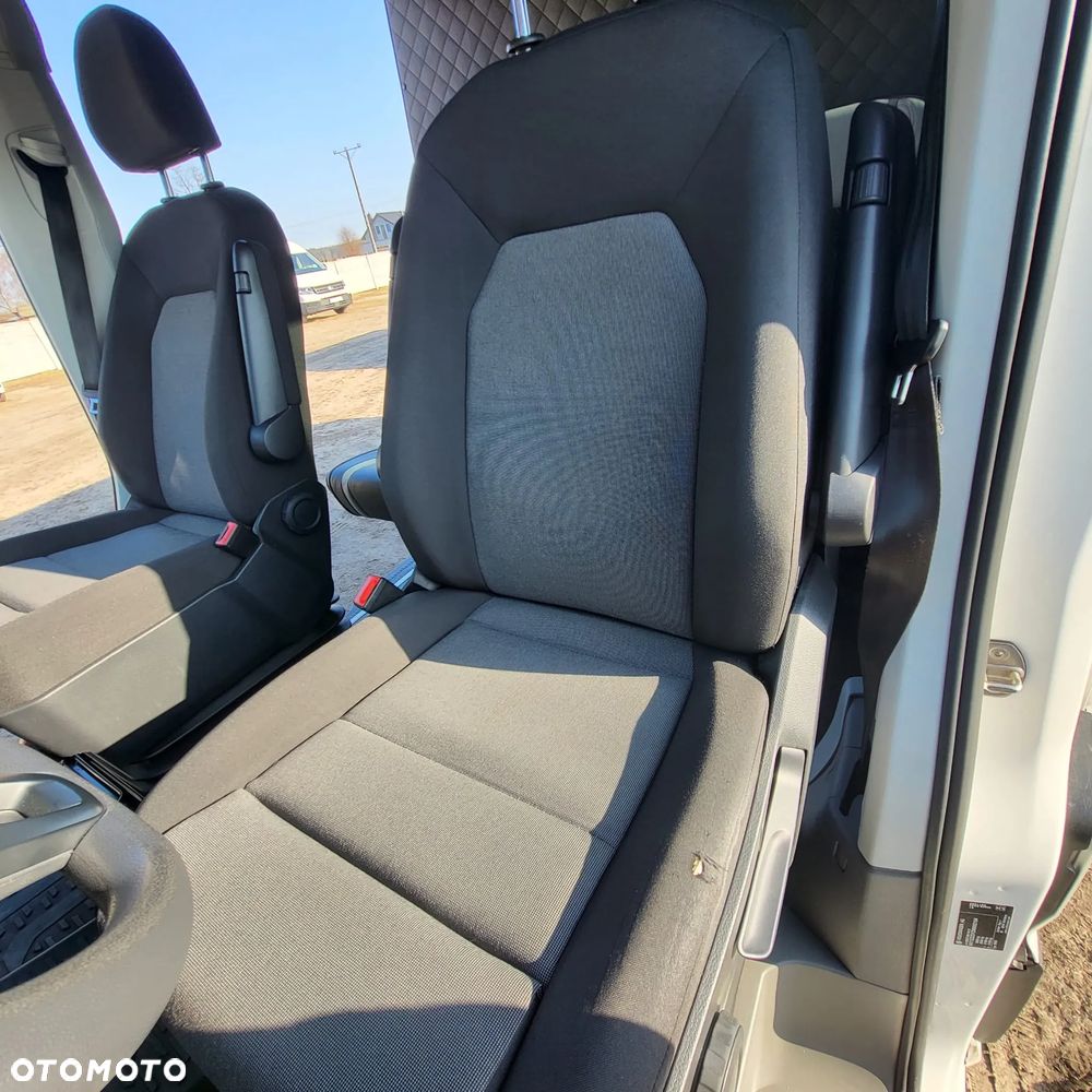 Volkswagen Crafter - 14