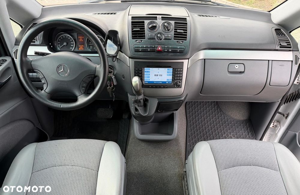 Mercedes-Benz Viano - 6