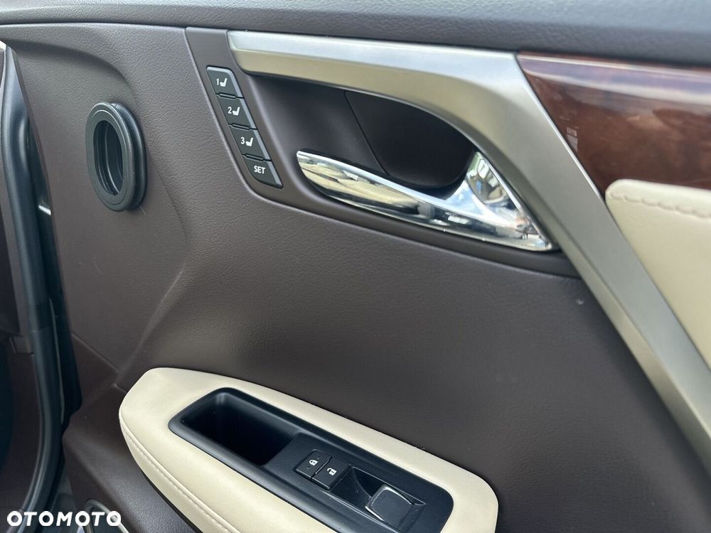 Lexus RX - 22