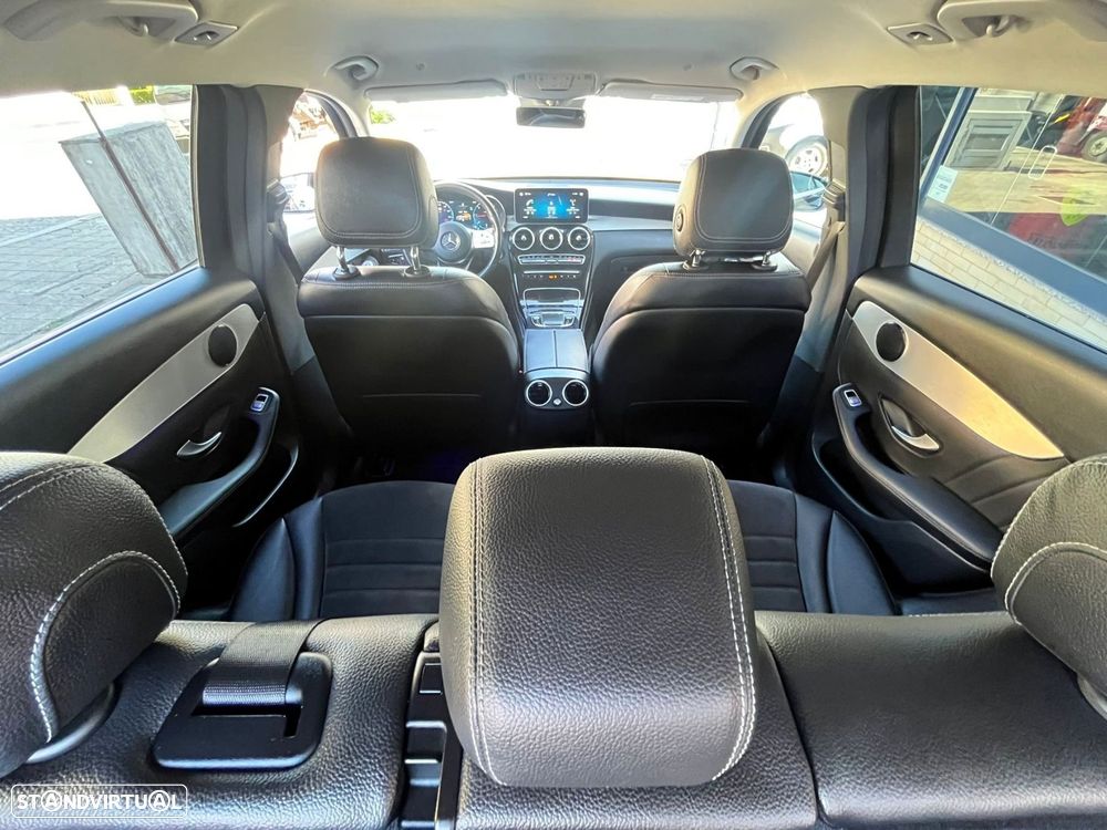 Mercedes-Benz GLC 300 - 30