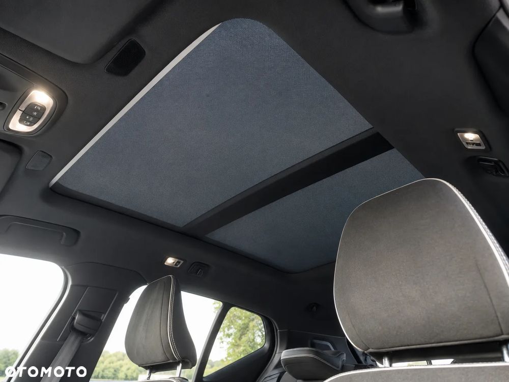 Volvo XC 40 B4 B R-Design - 24