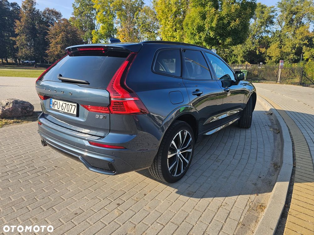 Volvo XC 60 B5 B AWD Plus Dark - 5