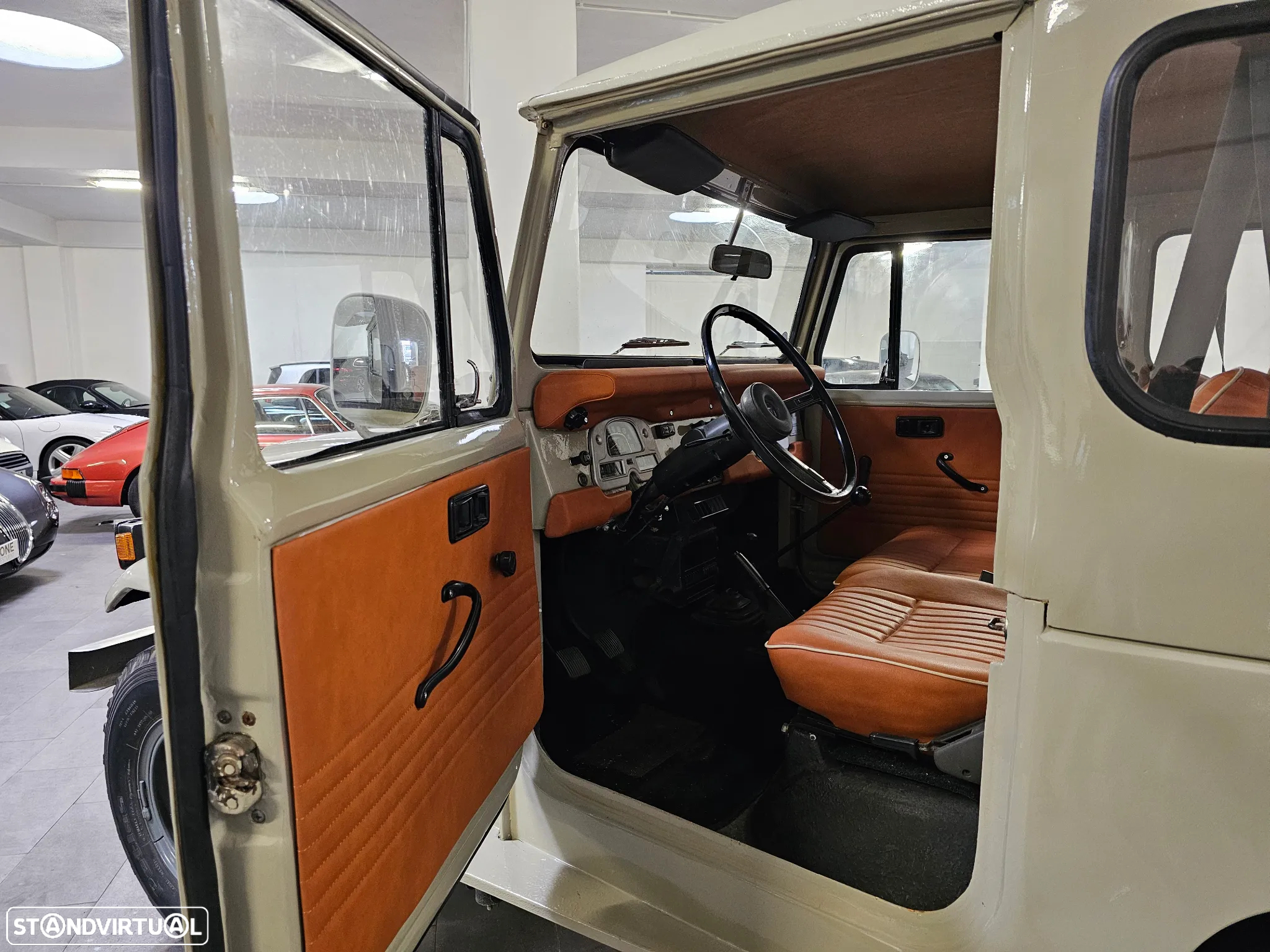 Toyota Land Cruiser - 10