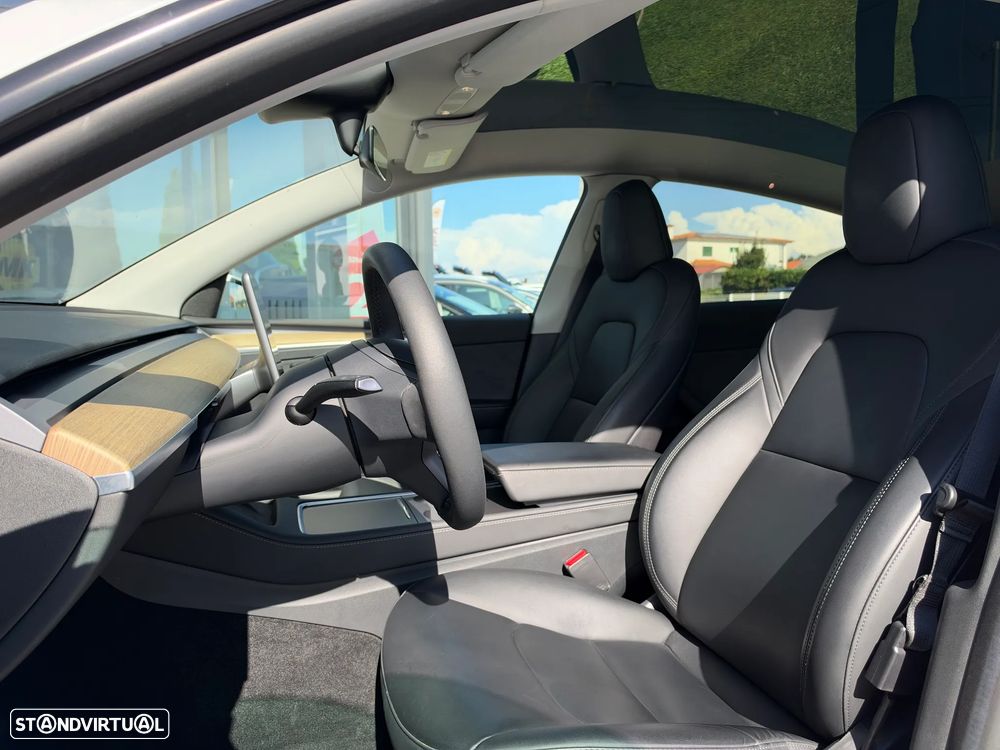 Tesla Model Y RWD - 11