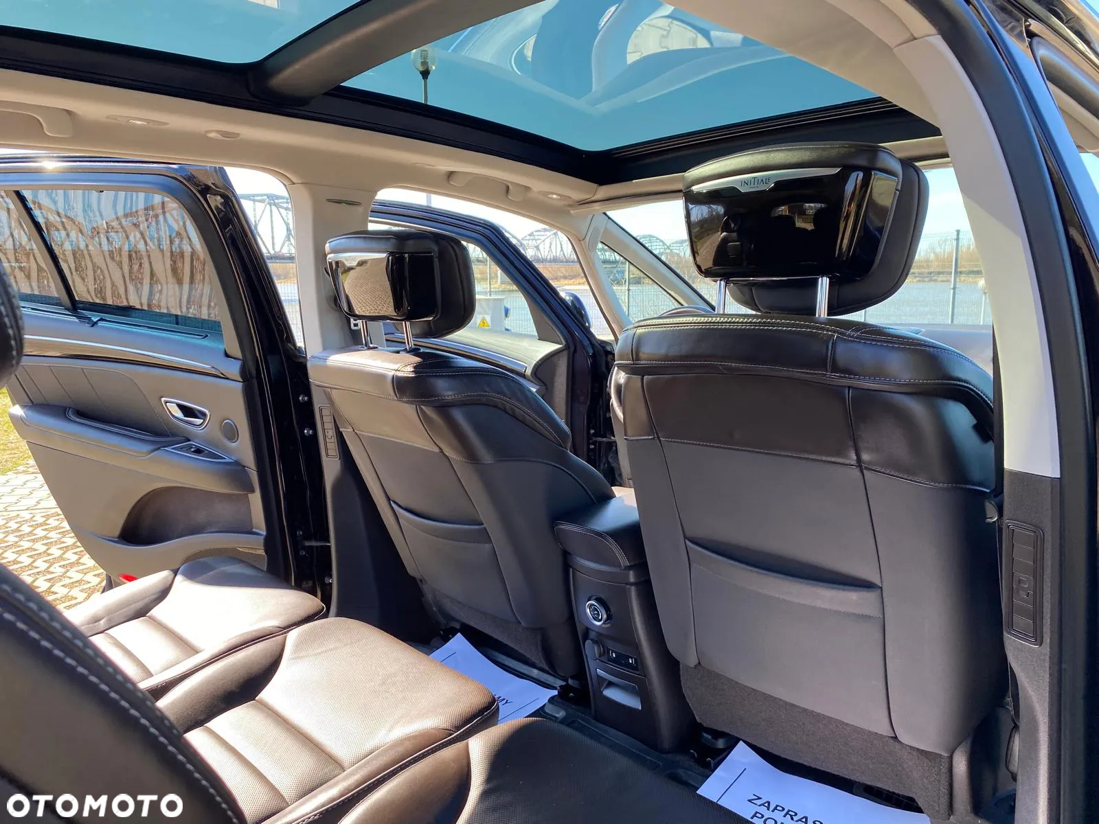 Renault Espace 1.6 dCi Energy Initiale Paris EDC - 8