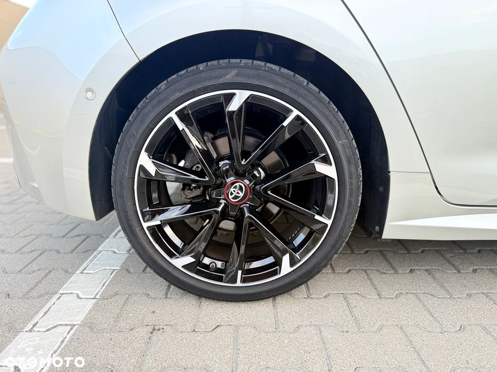 Toyota Corolla - 13