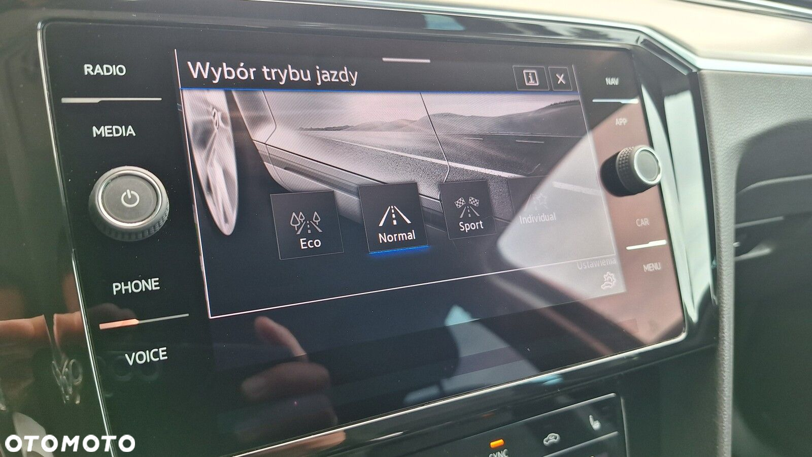 Volkswagen Passat 2.0 TDI EVO Elegance DSG - 26