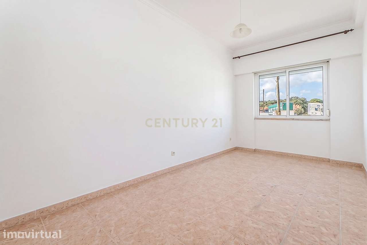 Apartamento T2 | Logradouro + Anexo | Paio Pires - Grande imagem: 2/40