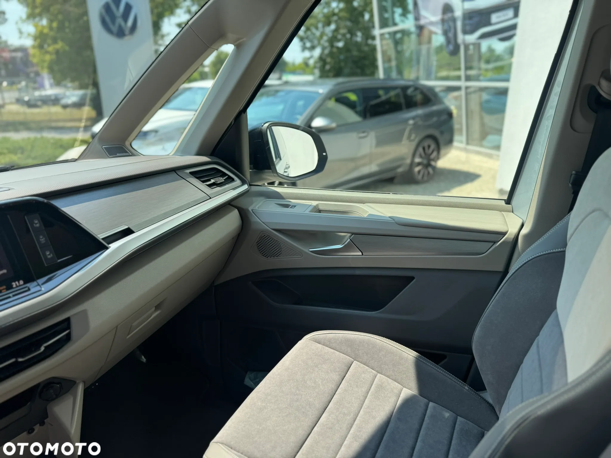Volkswagen Multivan 2.0 TDI L2 Edition DSG - 19