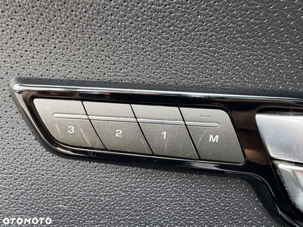 Land Rover Range Rover Evoque - 13