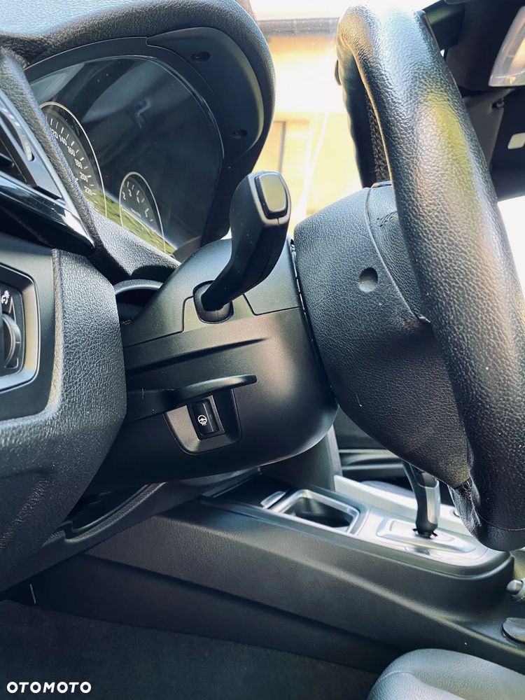 BMW Seria 3 328i Luxury Line - 19